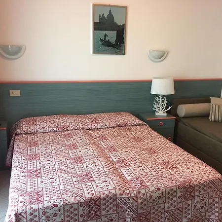 舒泰容恩酒店 3*