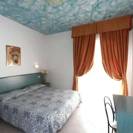 舒泰容恩酒店 3* 利多迪迪耶索洛