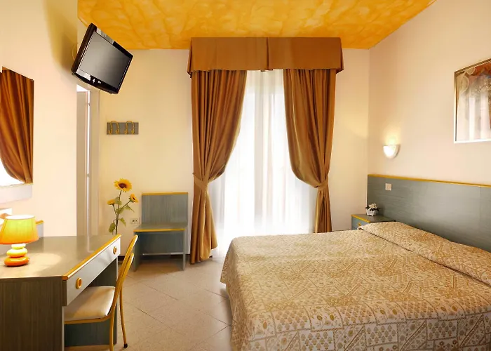 Storione Hotell 3*