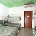 Storione 3*