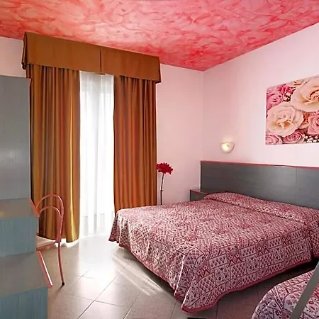 Storione Отель Лидо-ди-Езоло